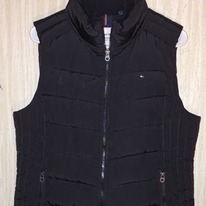 Tommy Hilfiger Women's Sports Black Vest! No never worn.. smoke free home